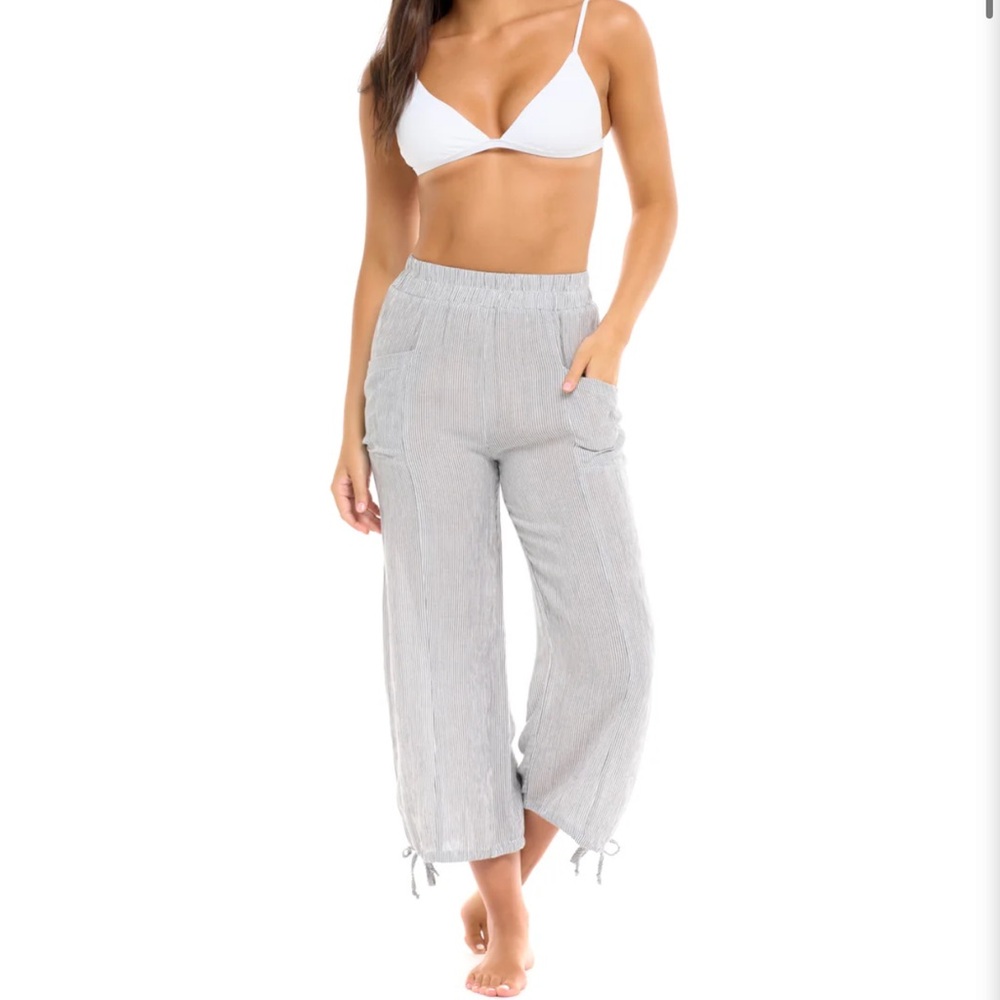 Body Glove stripes pants